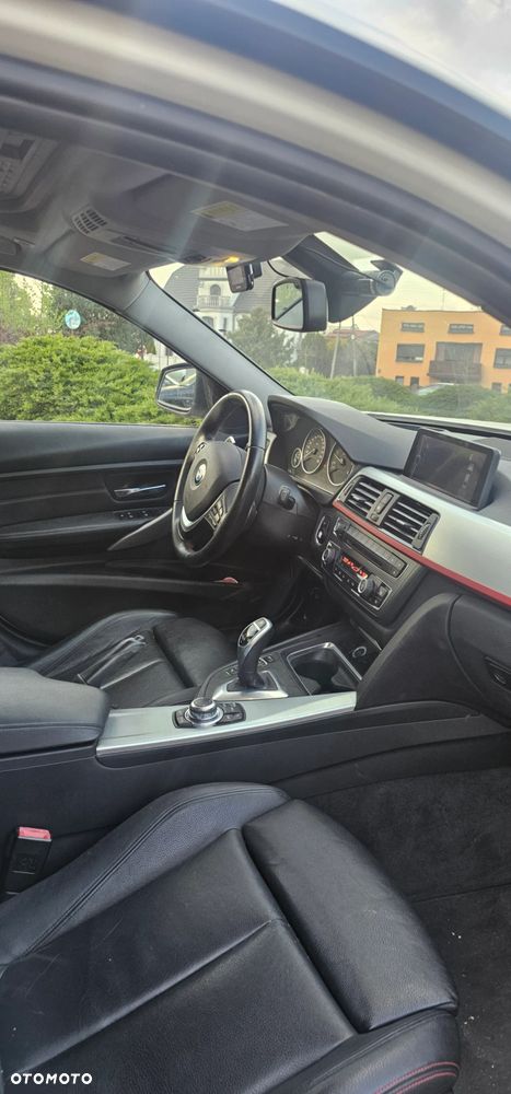 BMW Seria 3 320d Sport Line - 4