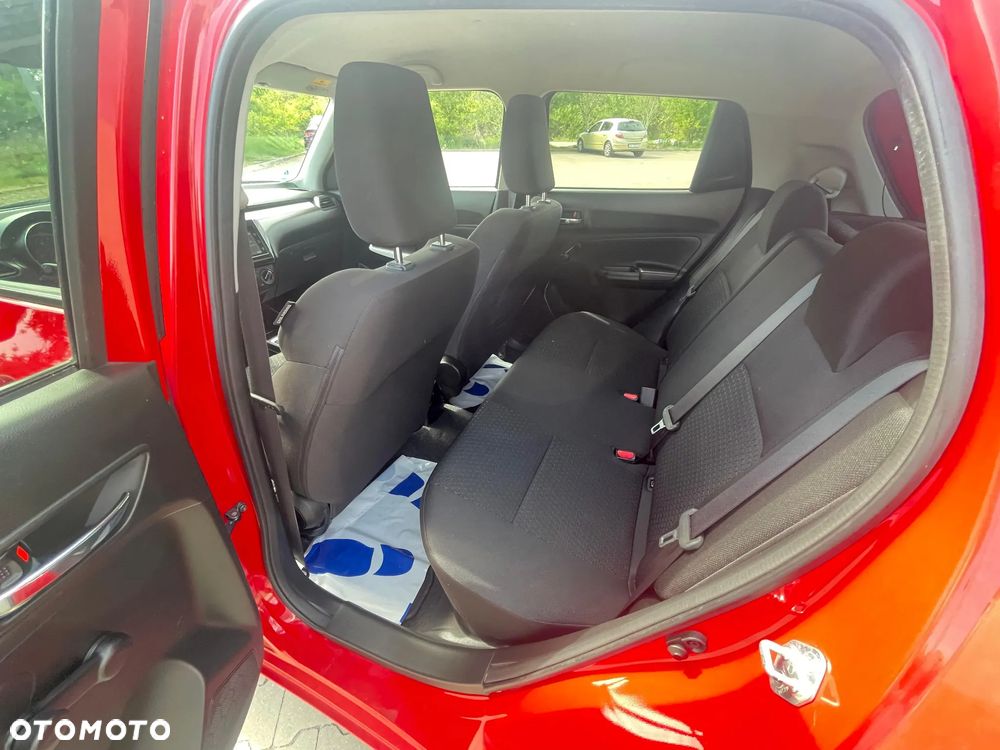Suzuki Swift 1.2 Dualjet Allgrip Comfort - 12