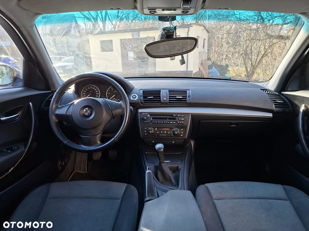 BMW Seria 1 118d - 9