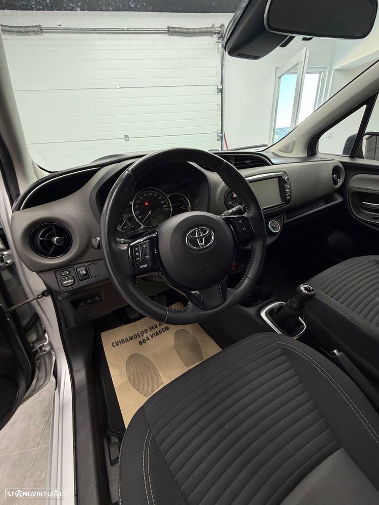 Toyota Yaris 1.0 VVT-i Exclusive - 7