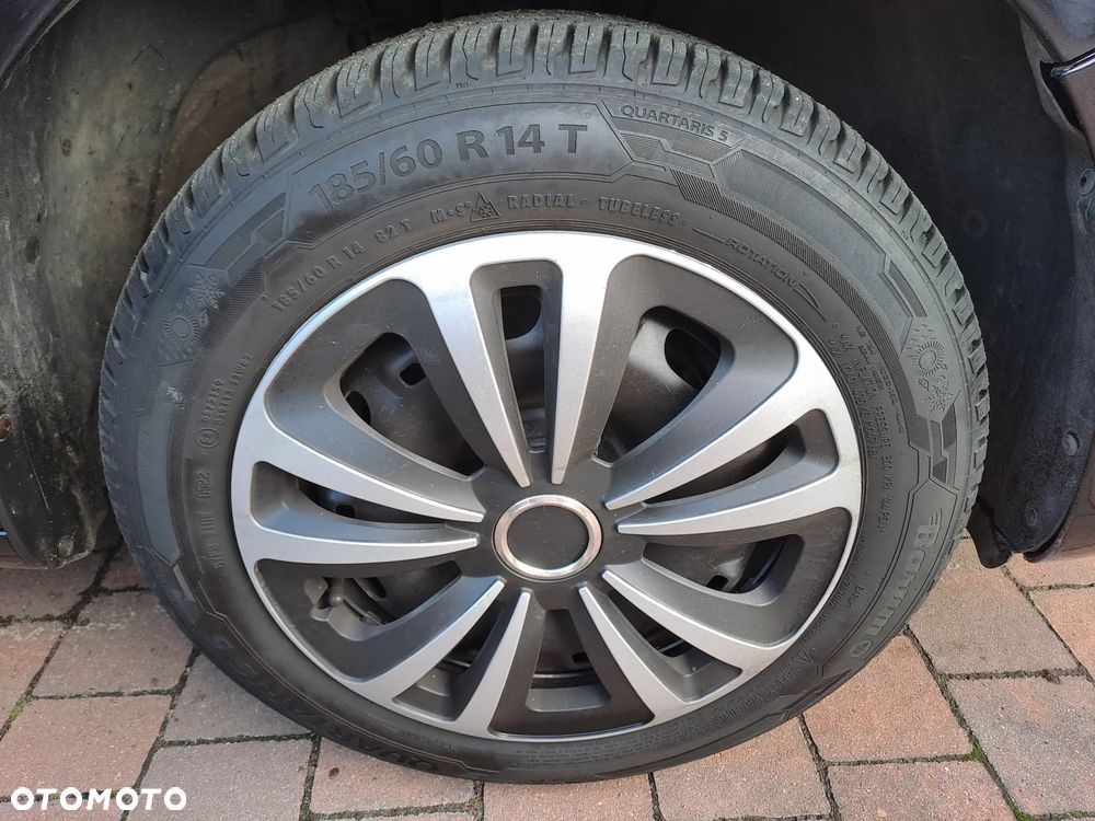 Skoda Fabia 1.2 HTP Active - 18