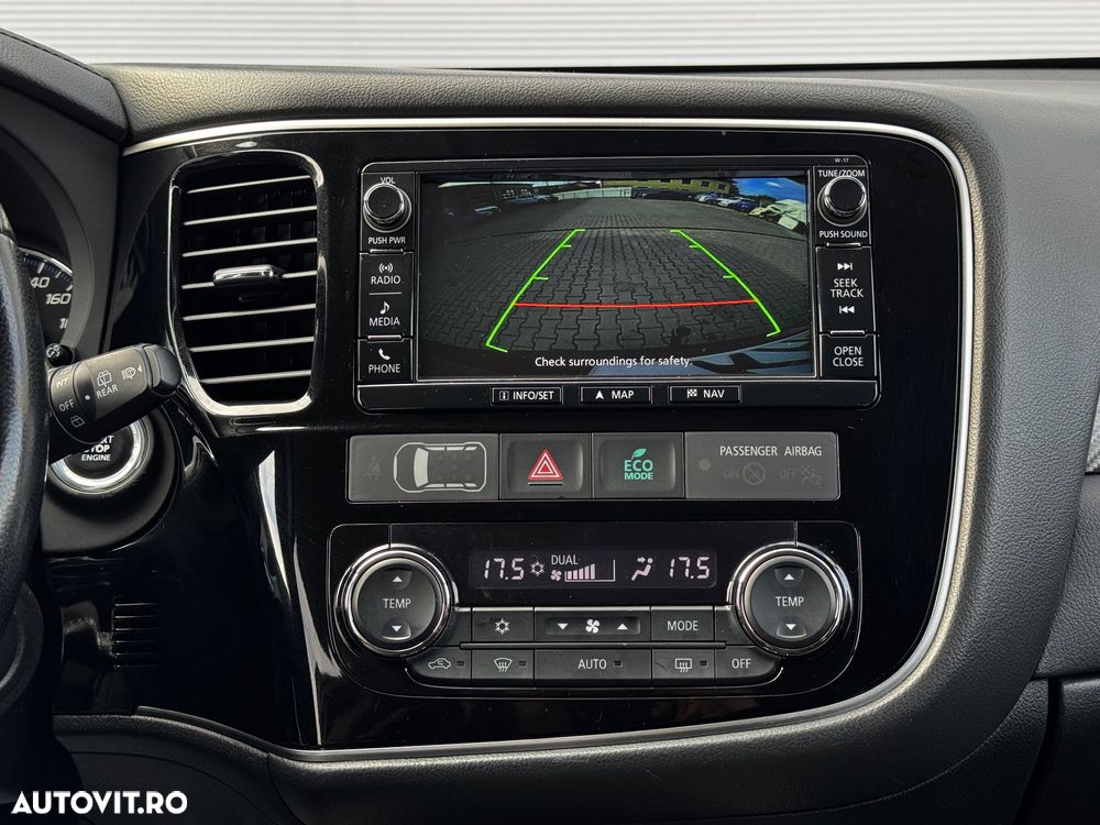 Mitsubishi Outlander 2.2 DI-D 4WD Automatik Edition+ - 31