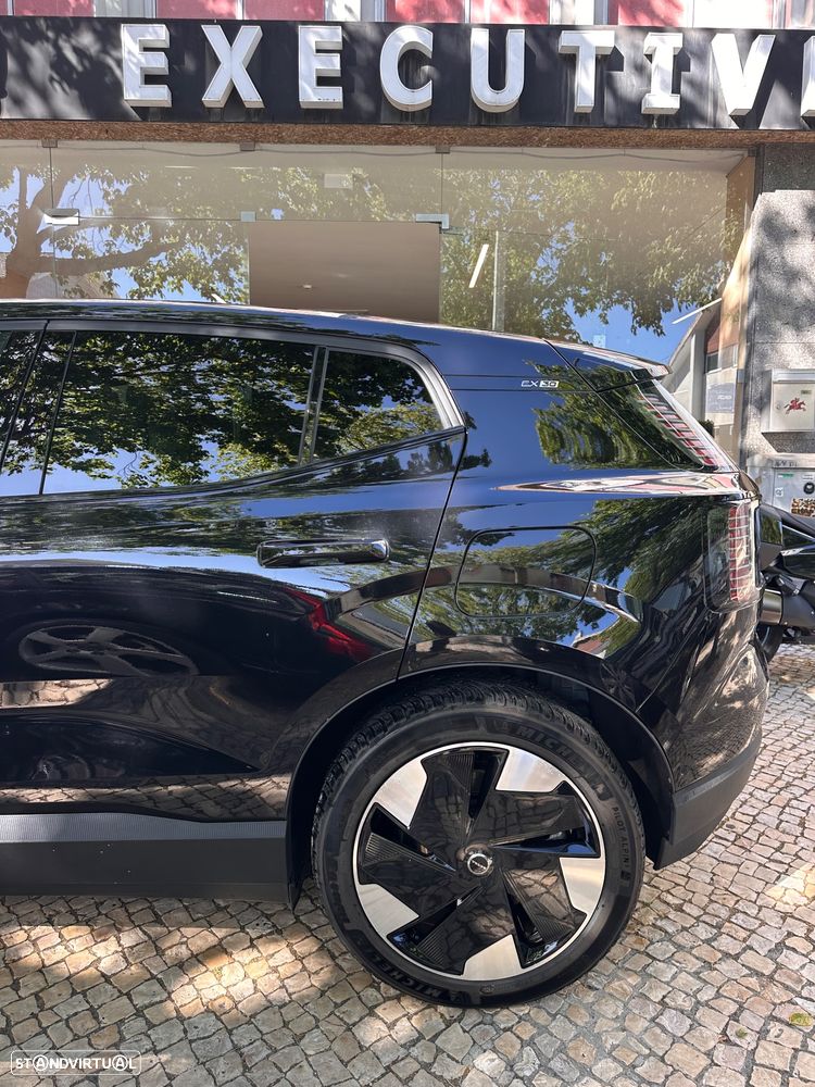 Volvo EX30 Twin Motor Performance AWD Black Edition Ultra - 4