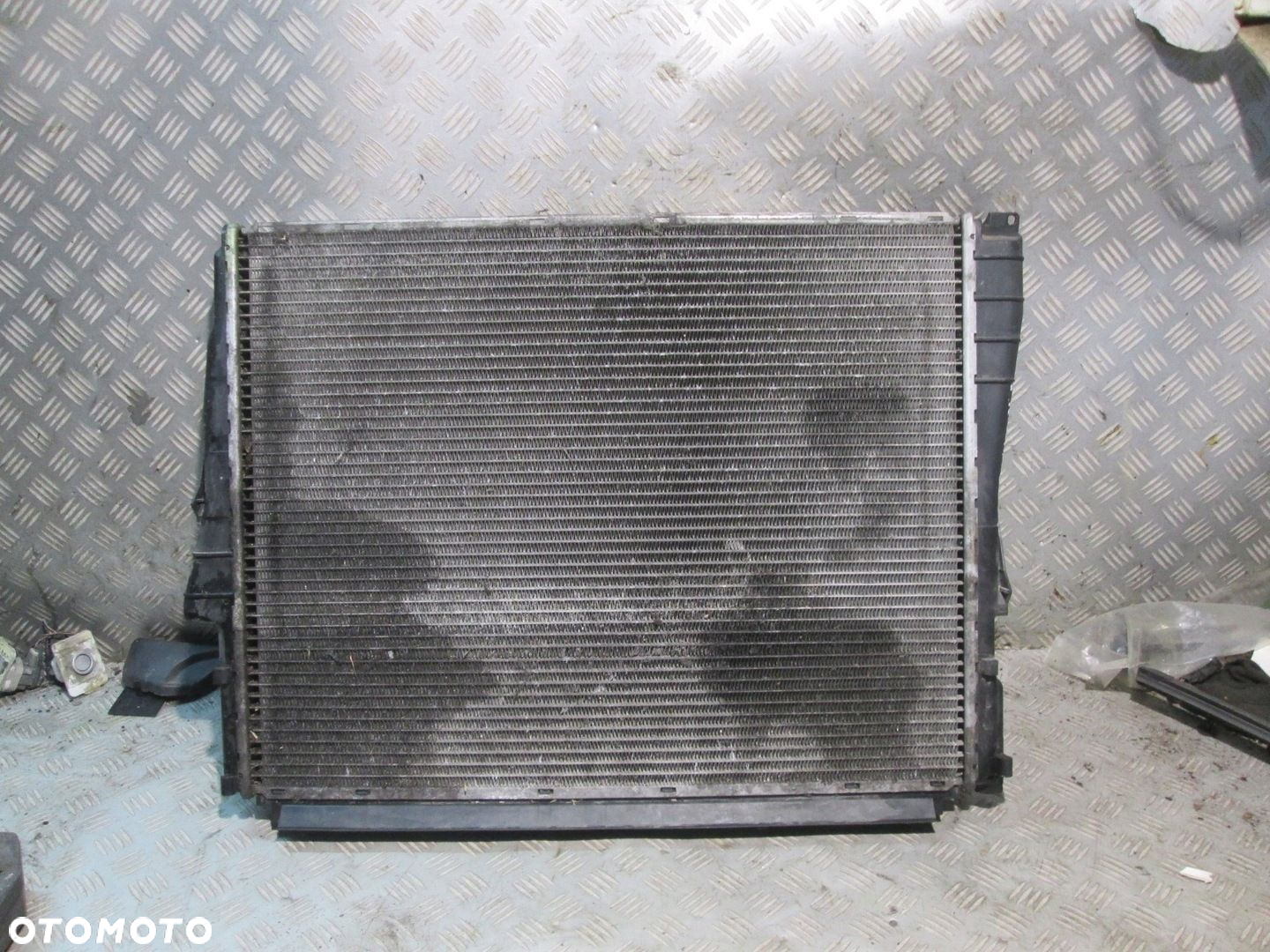 CHŁODNICA WODY BMW E46 2.0D 1613108 - 2
