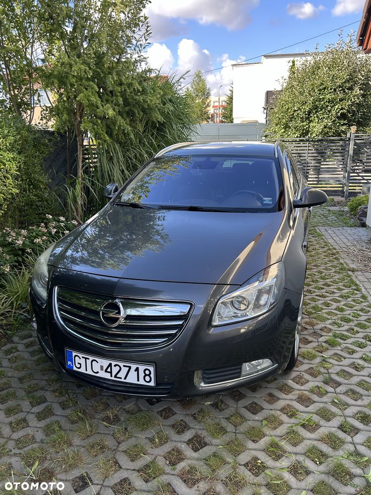 Opel Insignia - 1