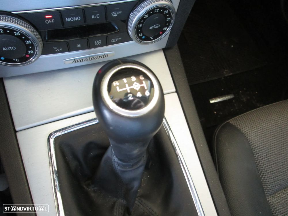 Mercedes-Benz C 250 CDi Avantgarde BlueEfficiency - 21