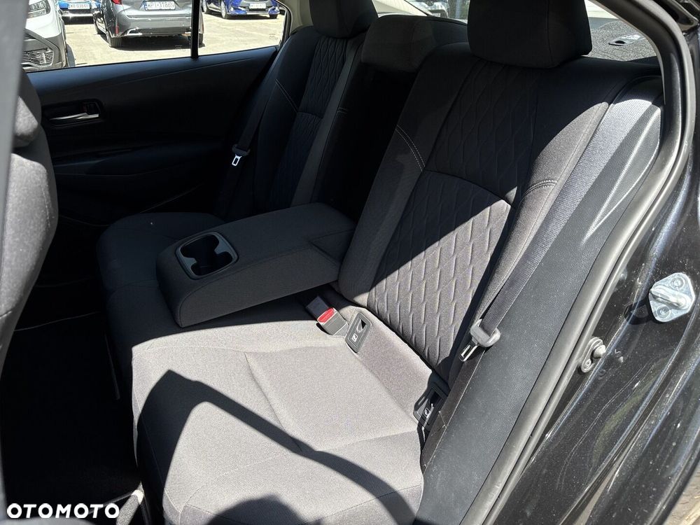 Toyota Corolla 1.8 Hybrid Active - 18