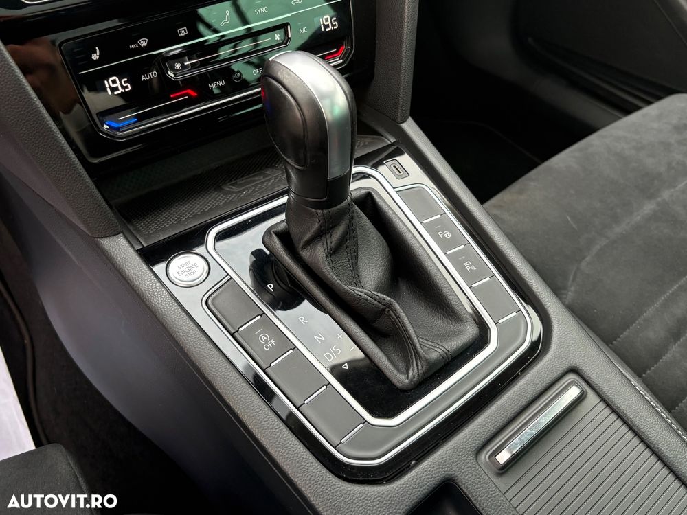 Volkswagen Passat 1.5 TSI OPF DSG Highline - 21