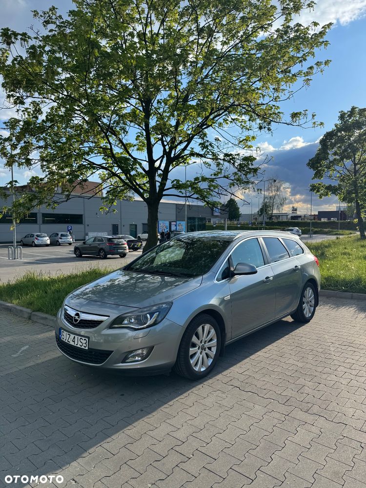 Opel Astra 1.7 CDTI Cosmo - 1