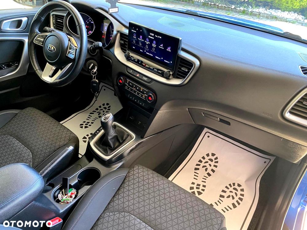 Kia Ceed 1.4 T-GDI OPF Spirit - 26