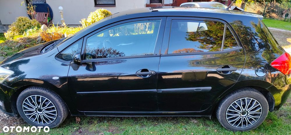 Toyota Auris 1.4 D-4D Terra - 10