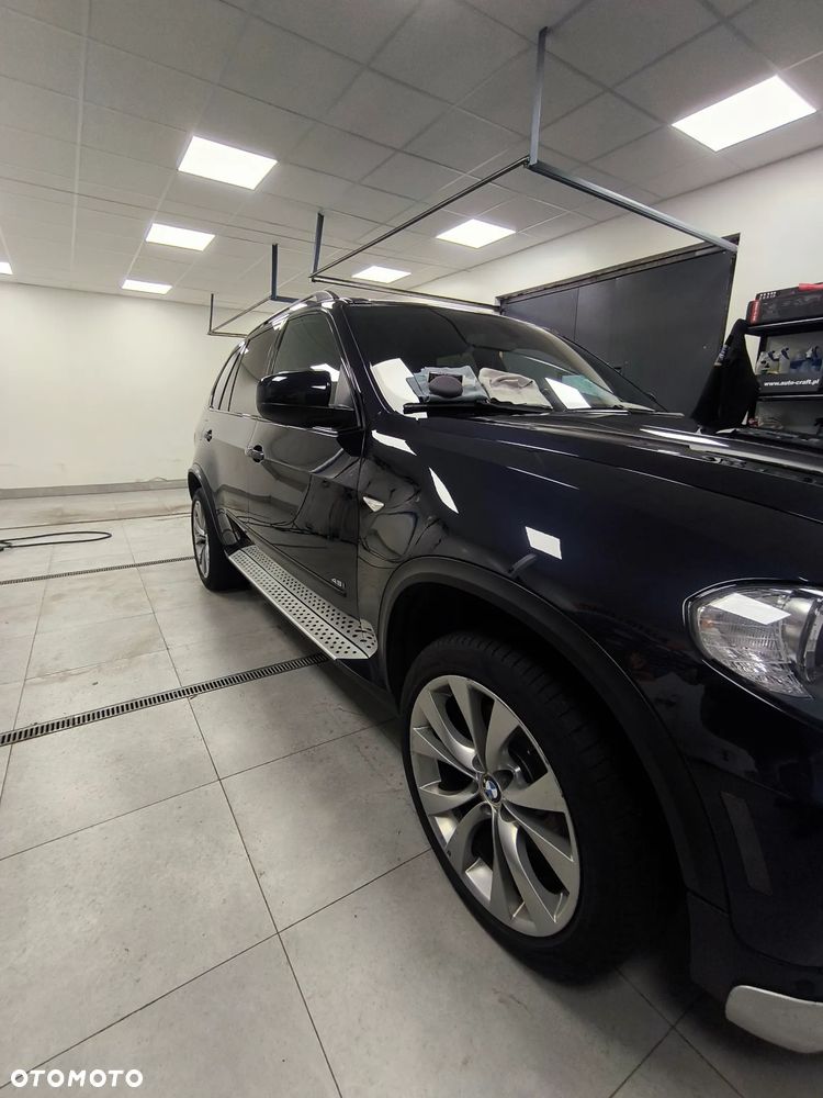 BMW X5 4.8i - 15