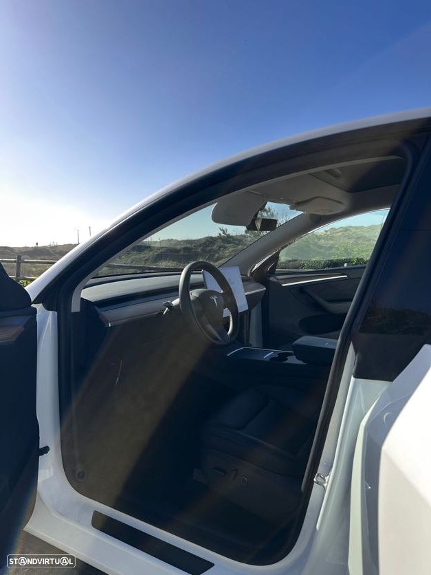 Tesla Model Y Long Range Tração Integral - 13