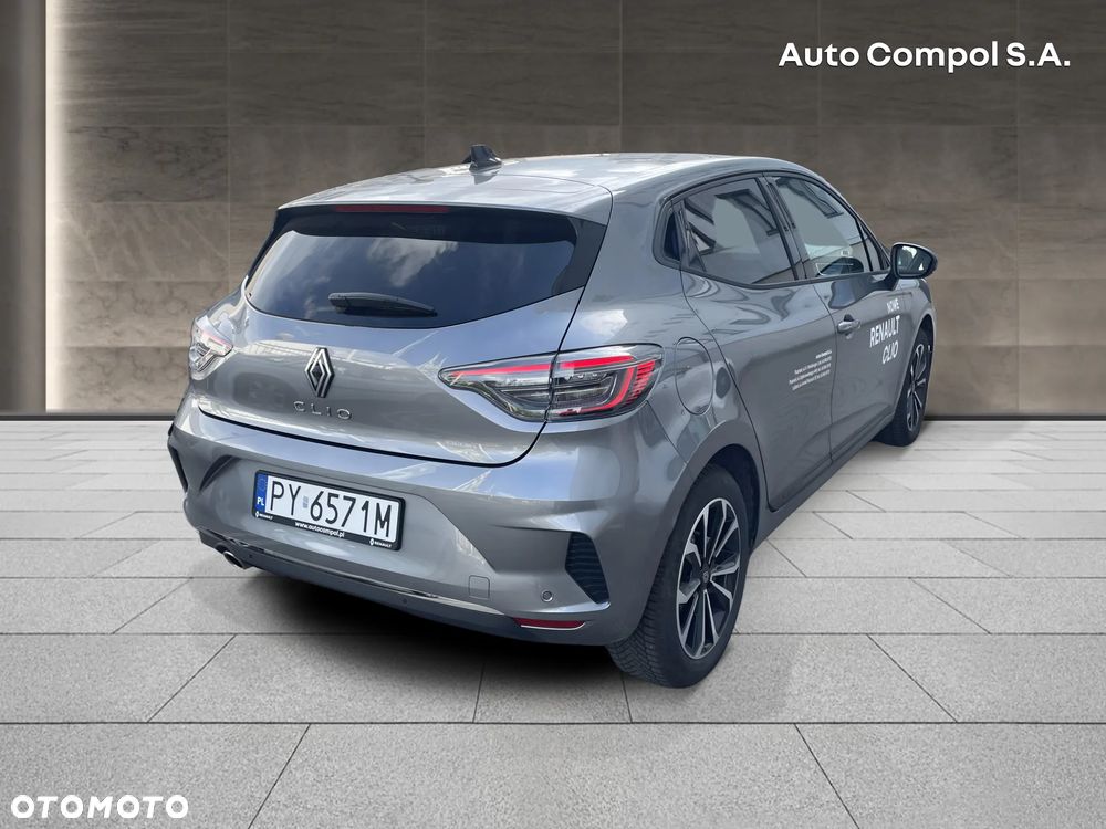 Renault Clio - 7