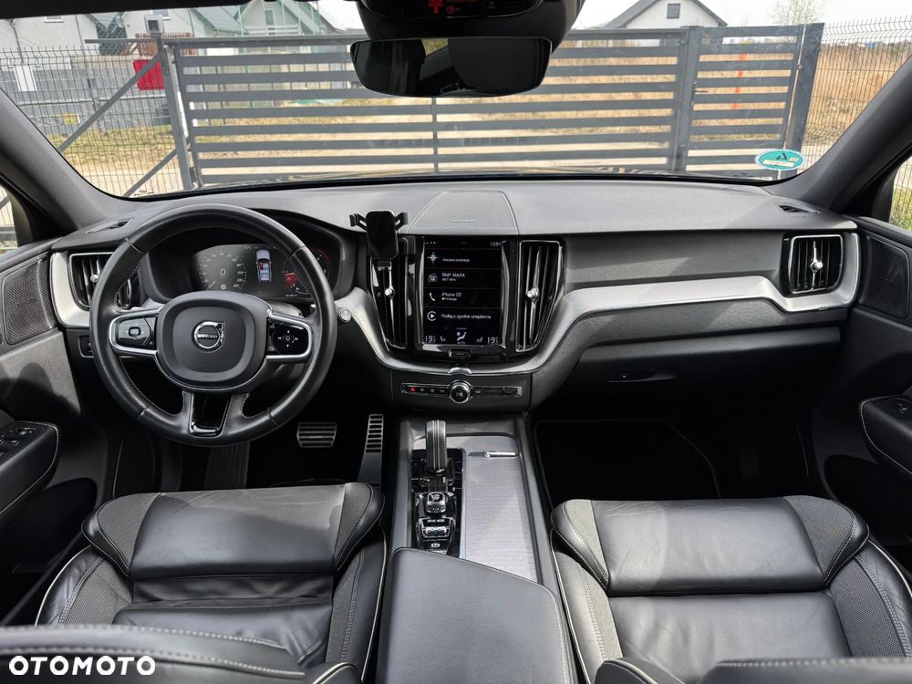 Volvo XC 60 B5 D AWD R-Design - 20