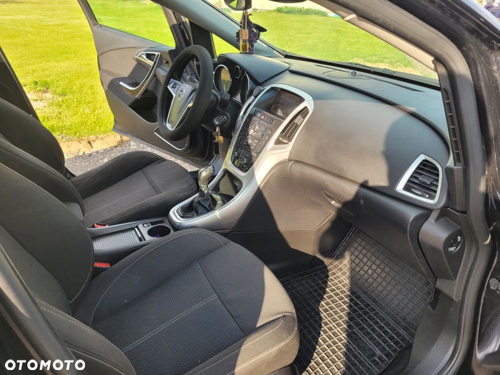Opel Astra 2.0 CDTI Cosmo - 9