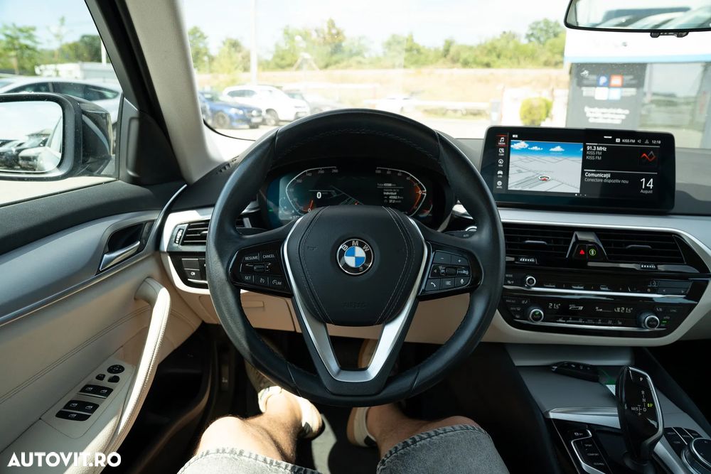 BMW 5 Series 2023 — imagine 9