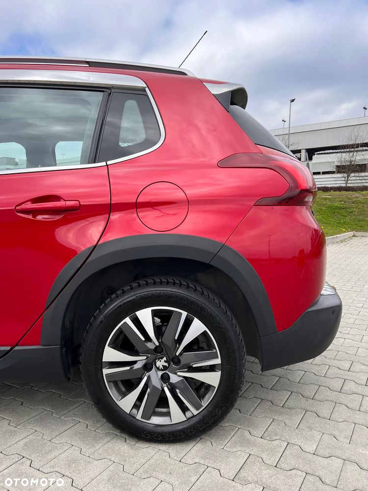 Peugeot 2008 PureTech 110 Stop&Start Allure - 23