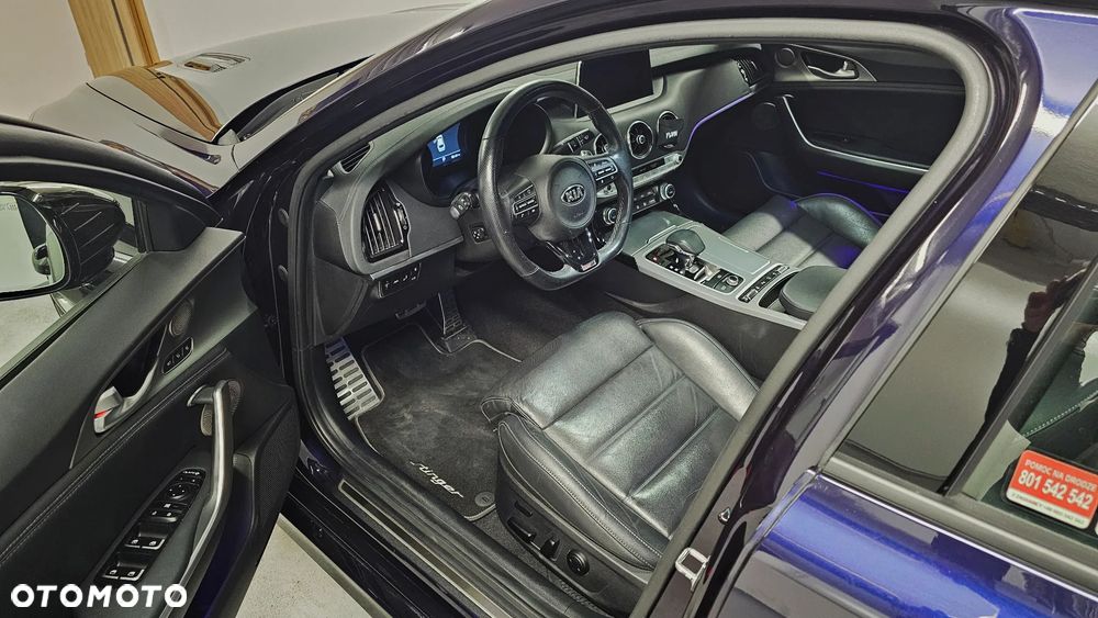 Kia Stinger 2.0 T-GDI GT Line - 28