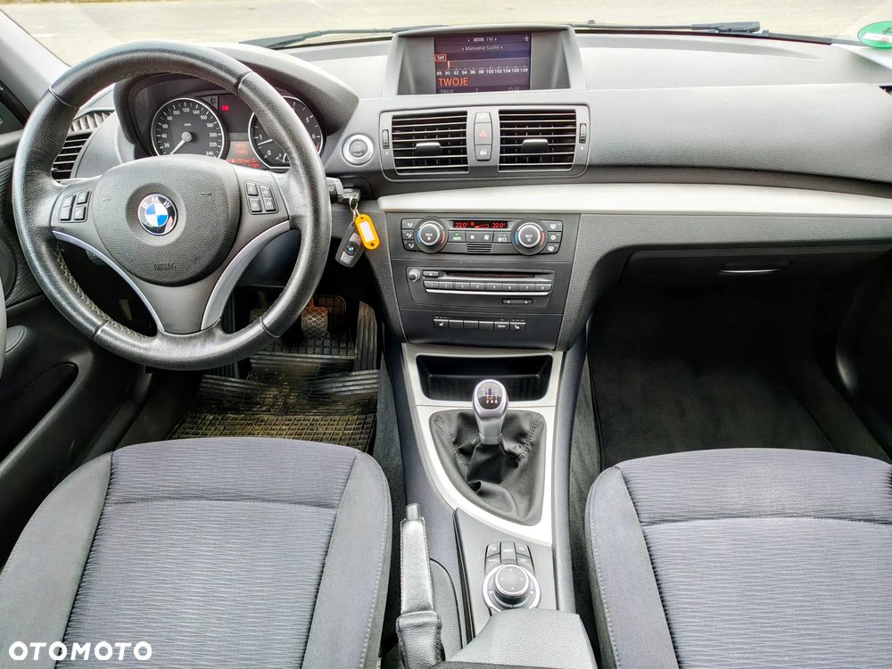 BMW Seria 1 116i - 11