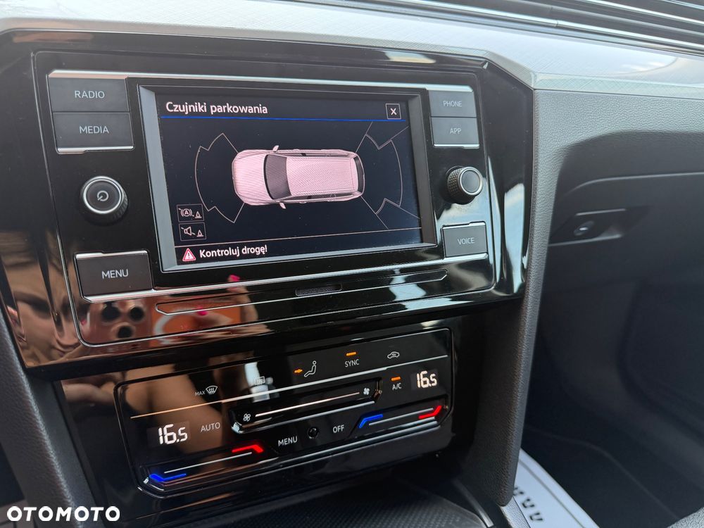 Volkswagen Passat 1.5 TSI EVO Business DSG - 24