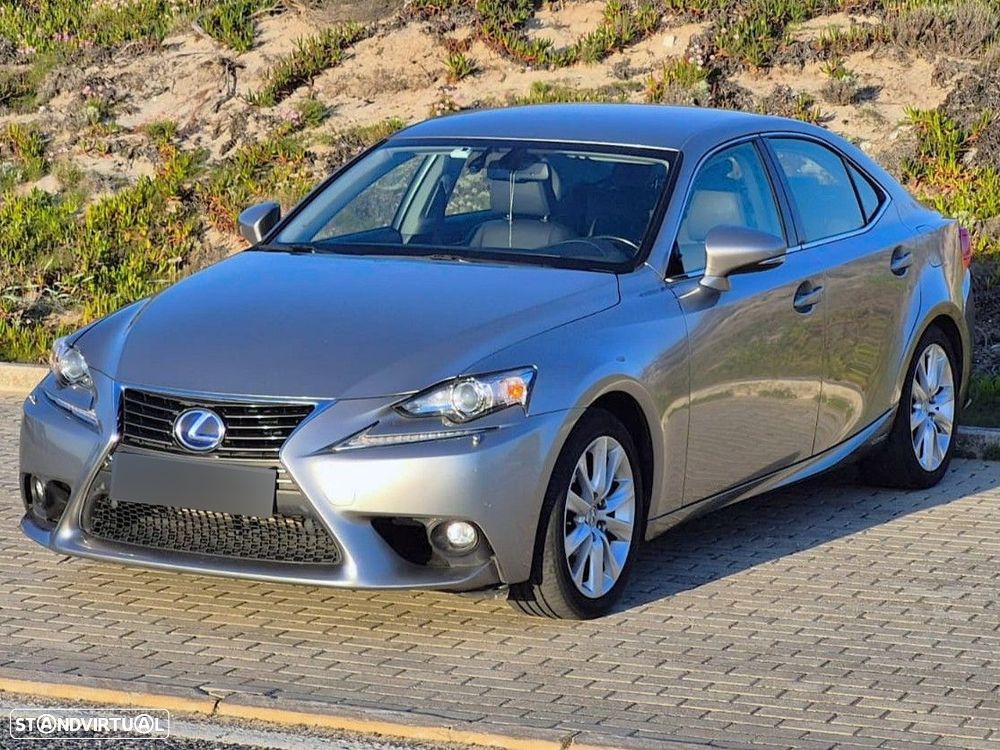 Lexus IS 300H Executive - 2