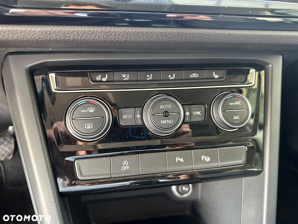 Volkswagen Touran 1.5 TSI EVO Comfortline - 30
