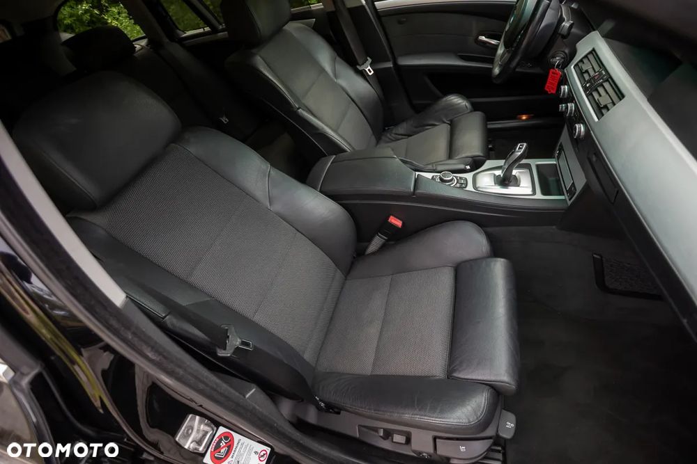 BMW Seria 5 530d - 26