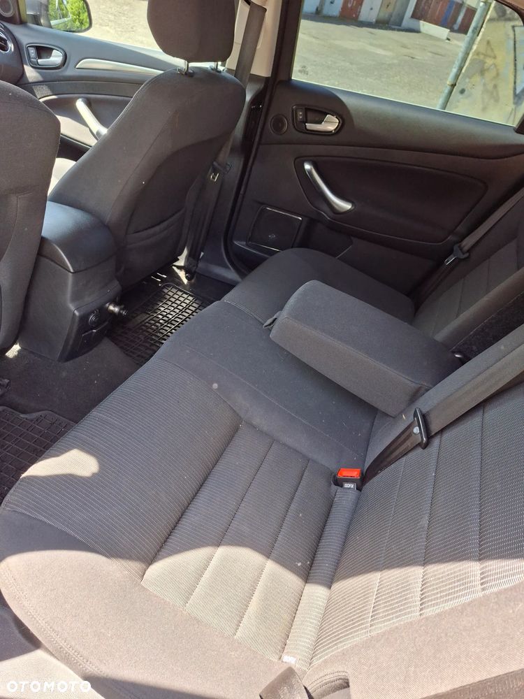 Ford Mondeo 2.0 Titanium - 23