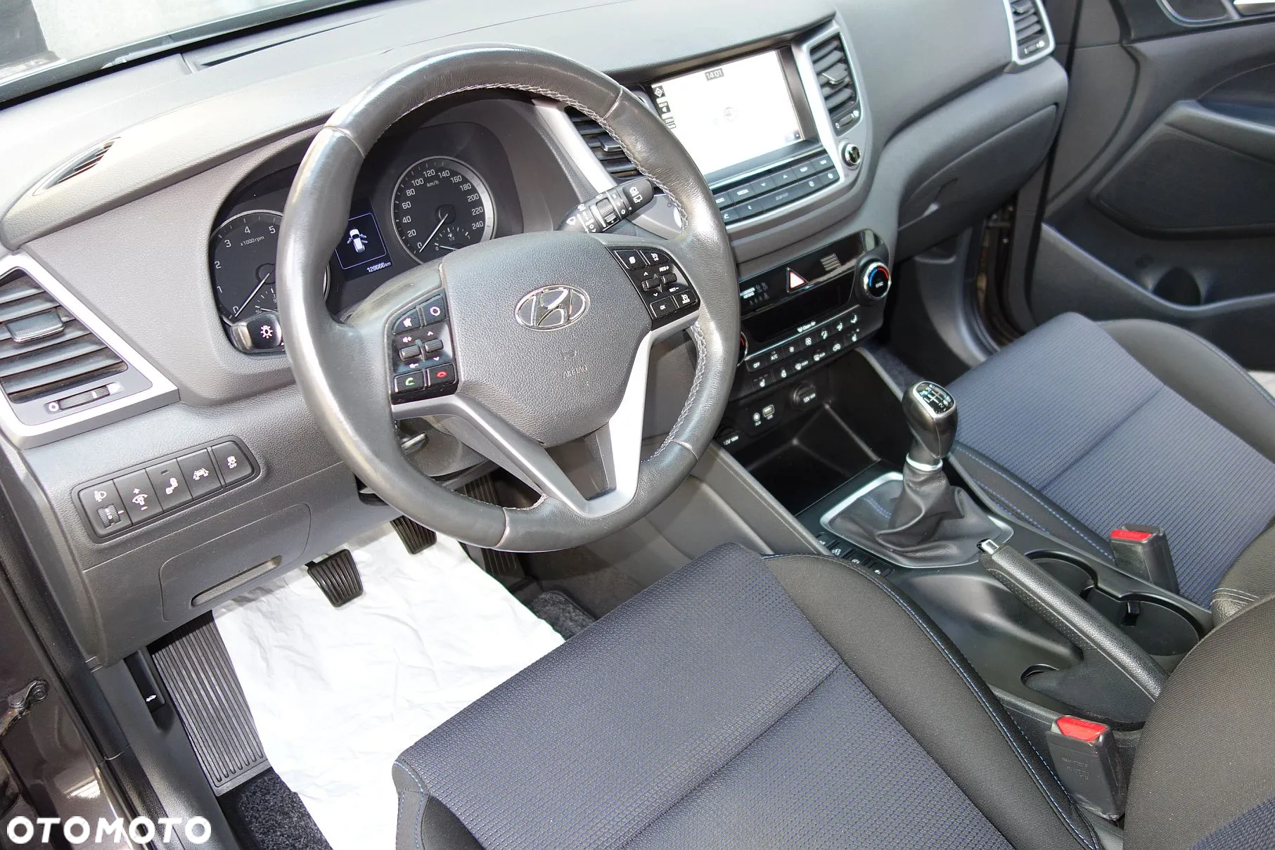 Hyundai Tucson 1.6 GDI BlueDrive Style 2WD - 39