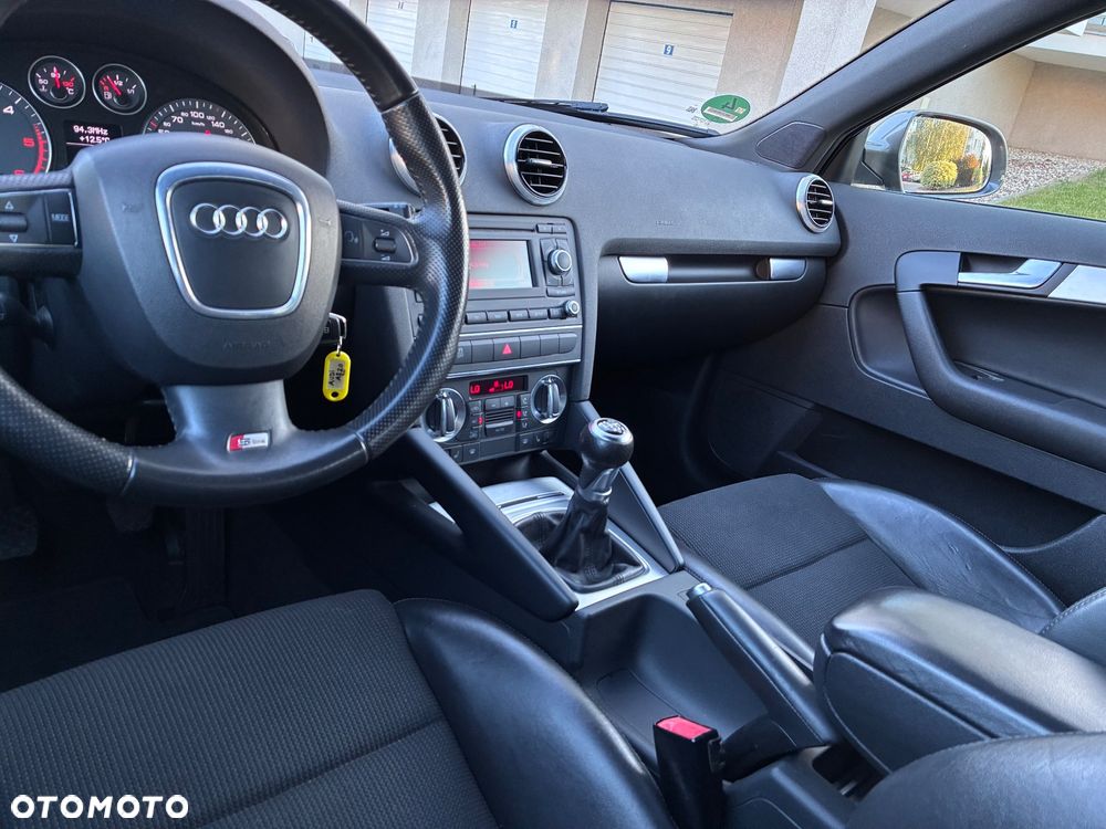 Audi A3 Sportback 2.0 TDI DPF S line Sportpaket (plus) - 13