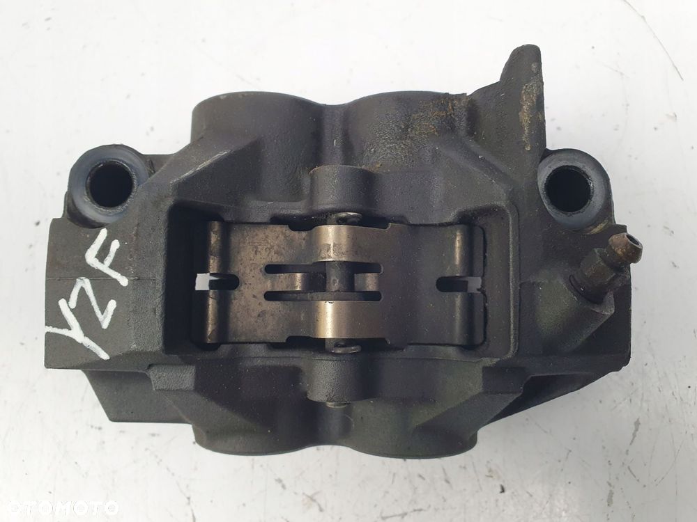 LEWY ZACISK HAMULCOWY Yamaha YZF-R6 R6 RJ11 06-07 lewy przedni przód - 8