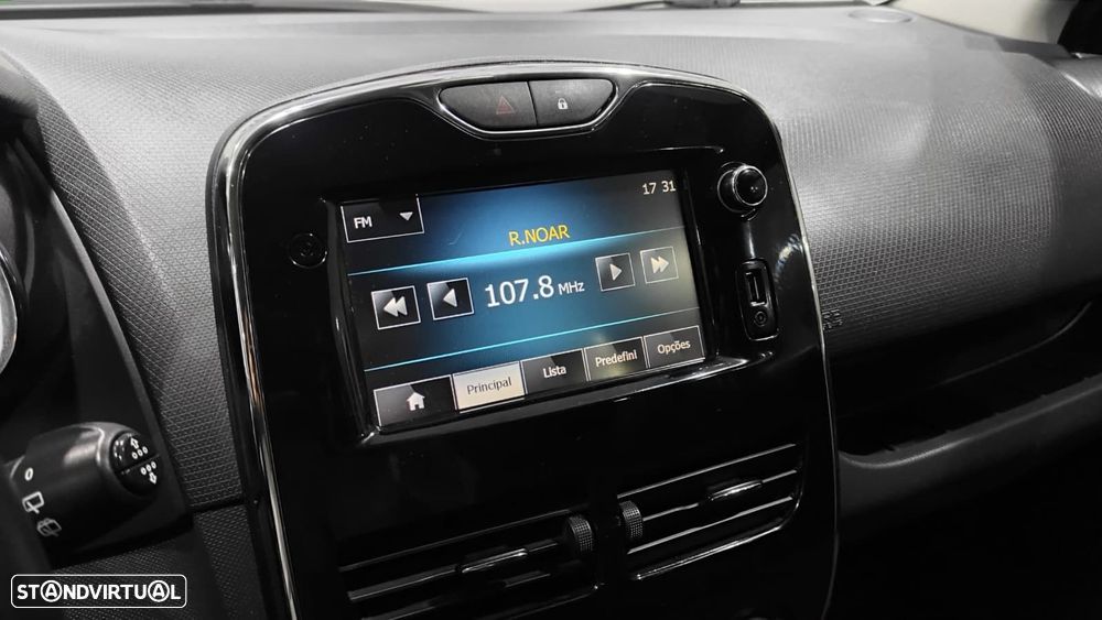 Renault Clio Sport Tourer 1.5 dCi Dynamique S - 28