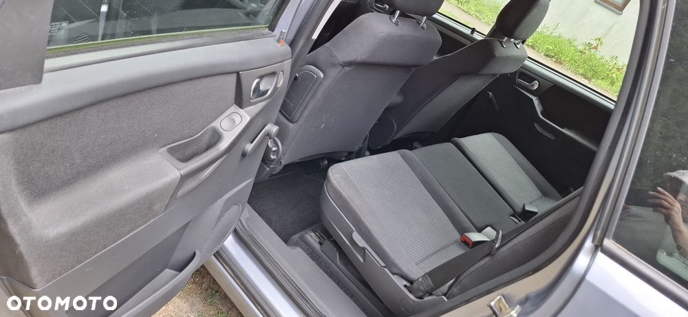 Opel Meriva - 9