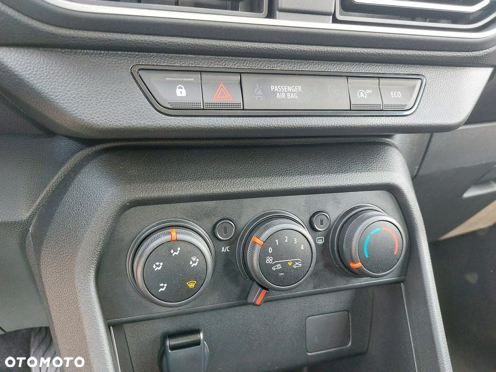 Dacia Sandero - 11