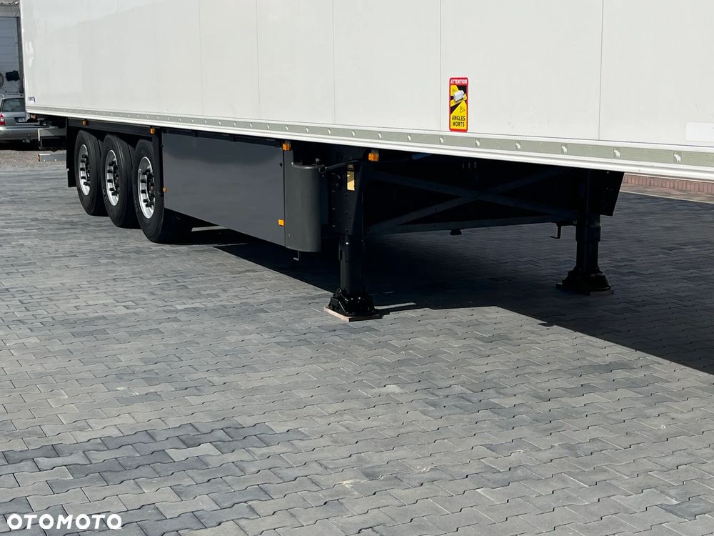 Schmitz Cargobull SCB / CHŁODNIA /  CARIER VECTOR 1550 / DRUKARKA / 4 RYGLE/  2016 / NOWE HAMULCE /  OS PODNOSZONA / ZADBANA - 18
