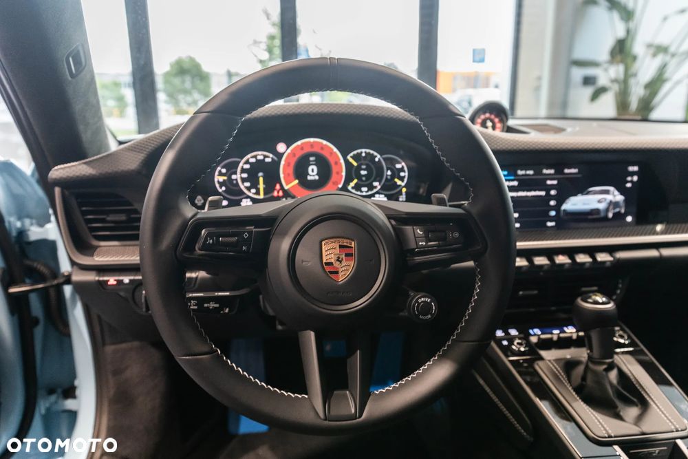 Porsche 911 GT3 Touring PDK - 18