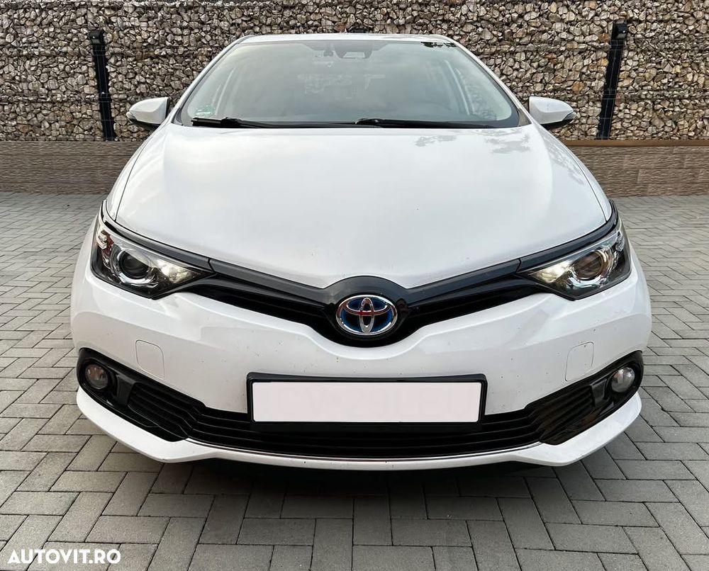 Toyota Auris - 1
