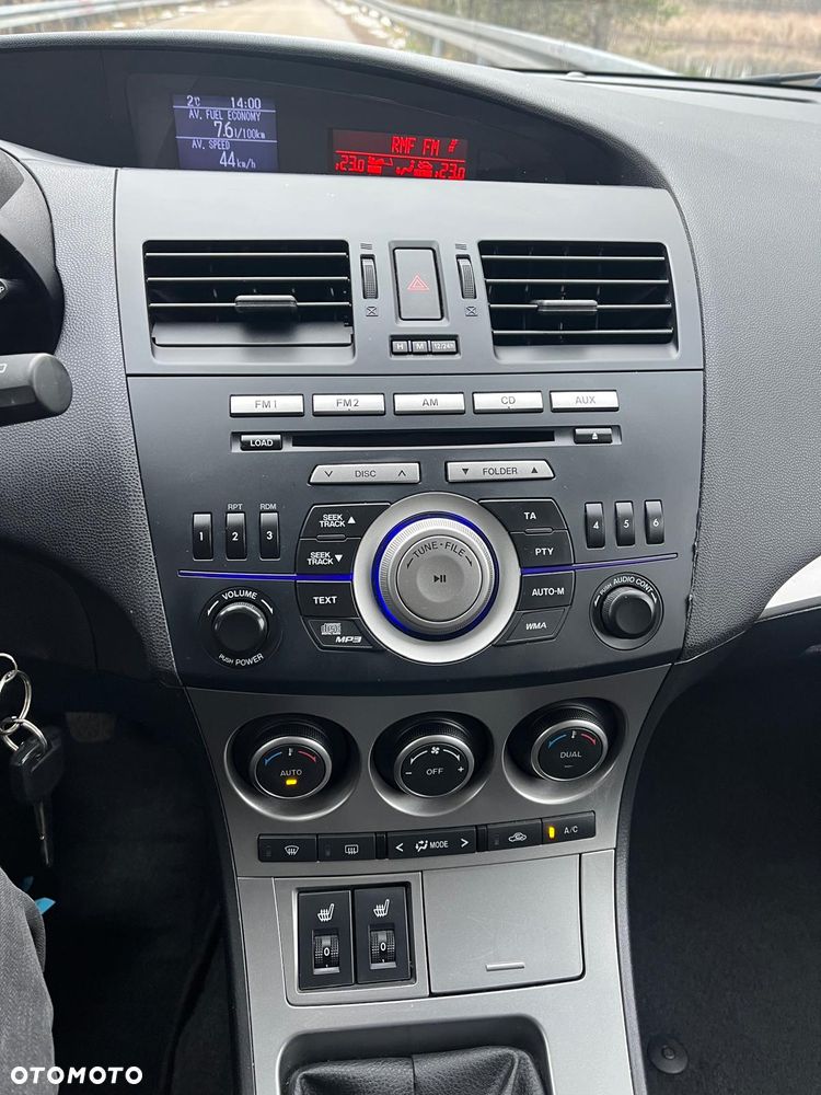 Mazda 3 1.6 Exclusive EU5 - 12