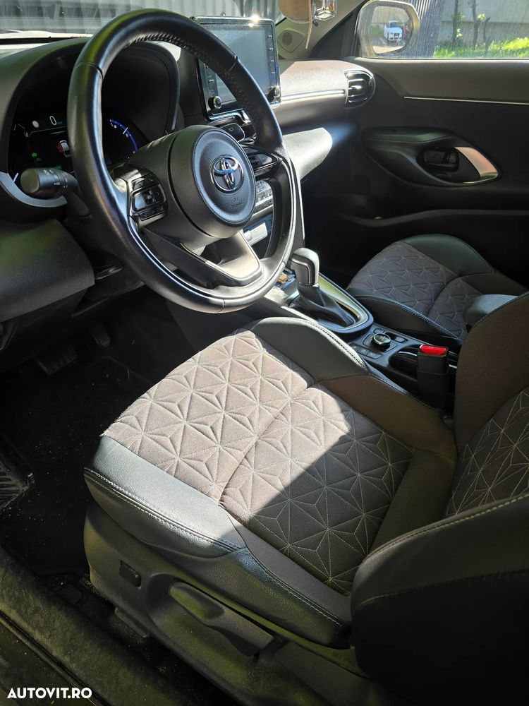 Toyota Yaris 1.5 VVT-i HSD Dynamic - 7