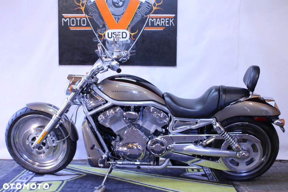 Harley-Davidson V-Rod Street Rod - 4