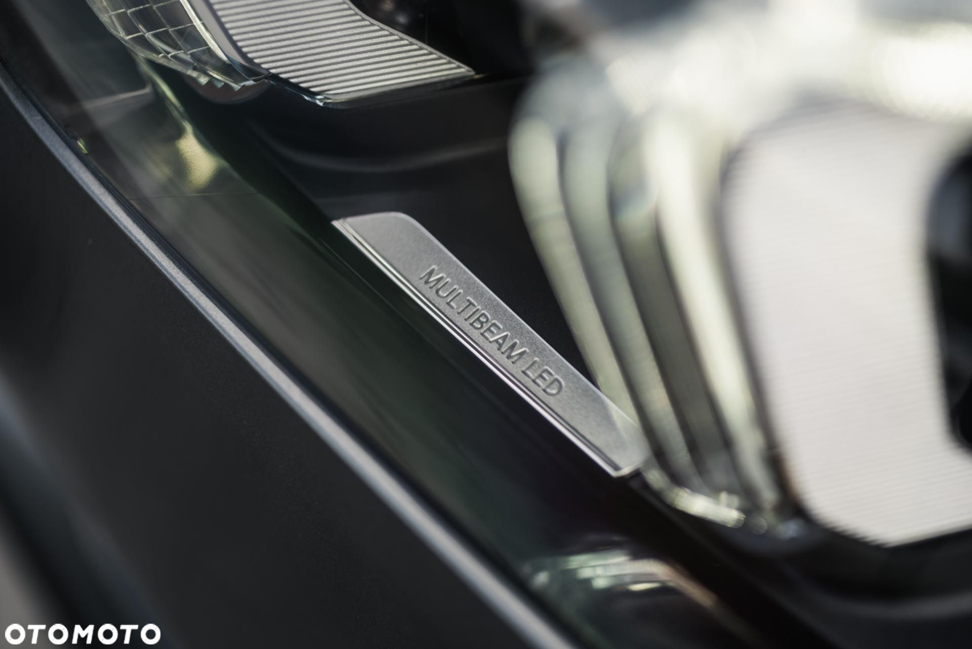 Mercedes-Benz GLE - 40