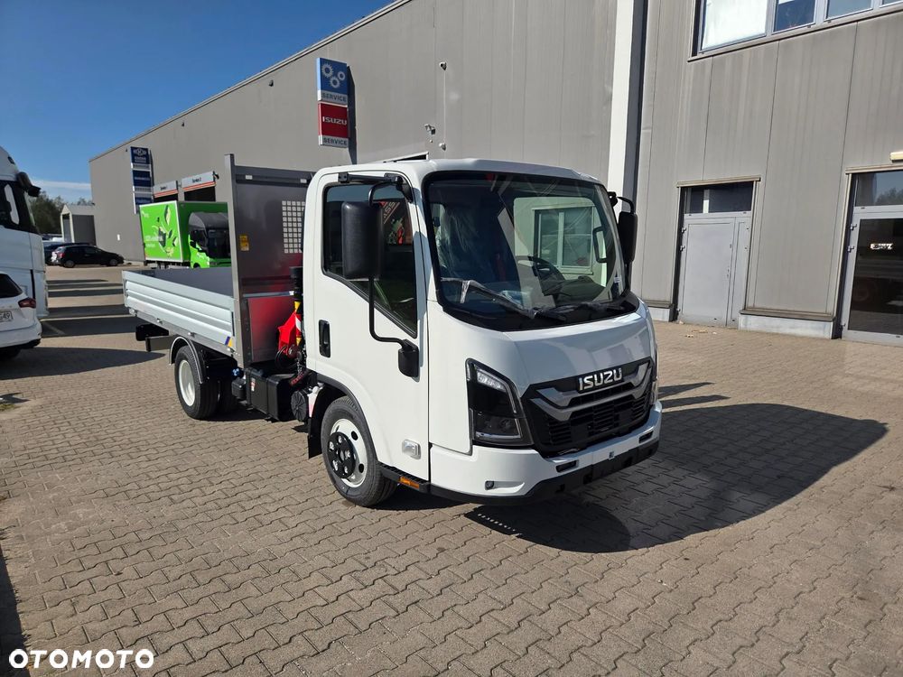 Isuzu M27 - 1