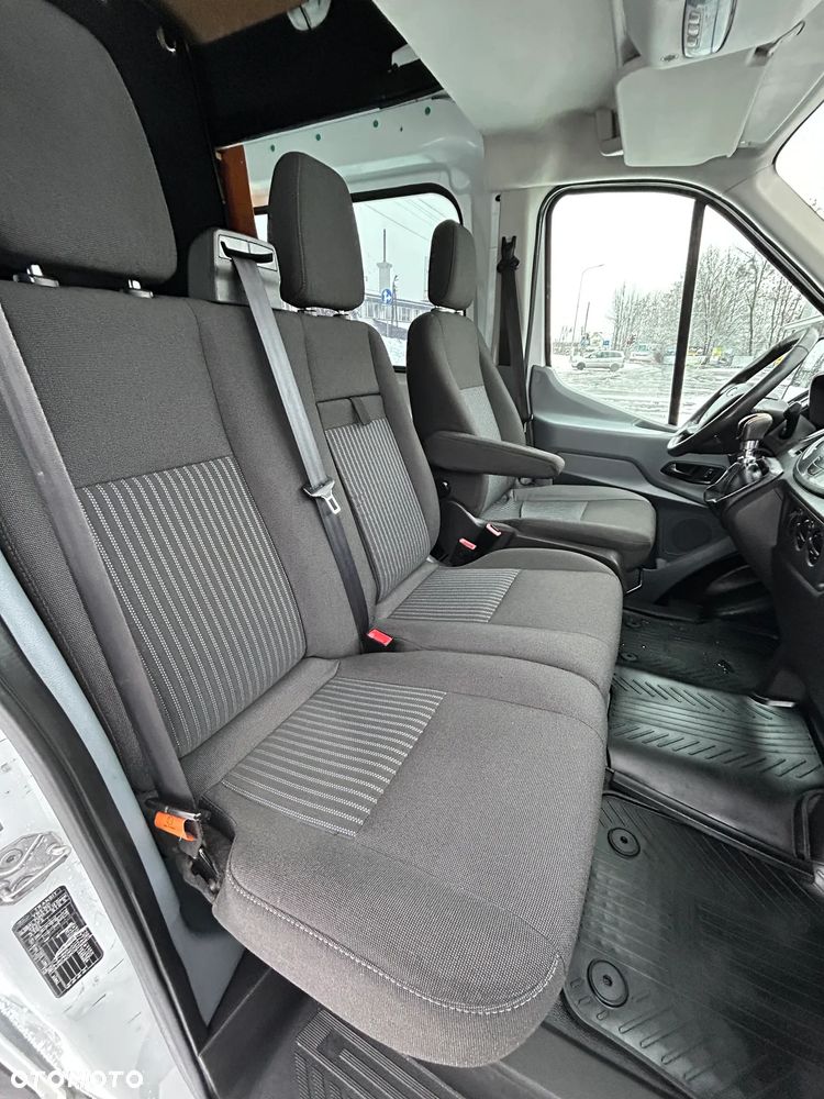 Ford Transit - 13
