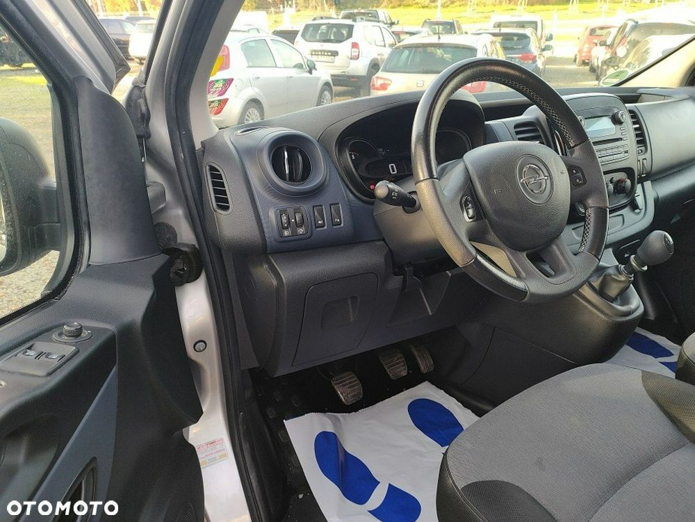 Opel Vivaro - 14