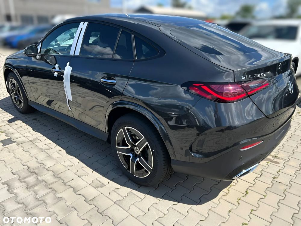 Mercedes-Benz GLC 220 d 4Matic 9G-TRONIC AMG Line Plus - 3