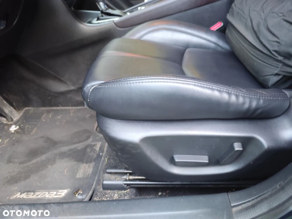 Mazda 3 - 16