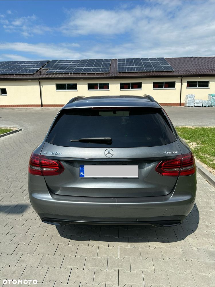 Mercedes-Benz Klasa C 220 d 4MATIC 9G-TRONIC - 9