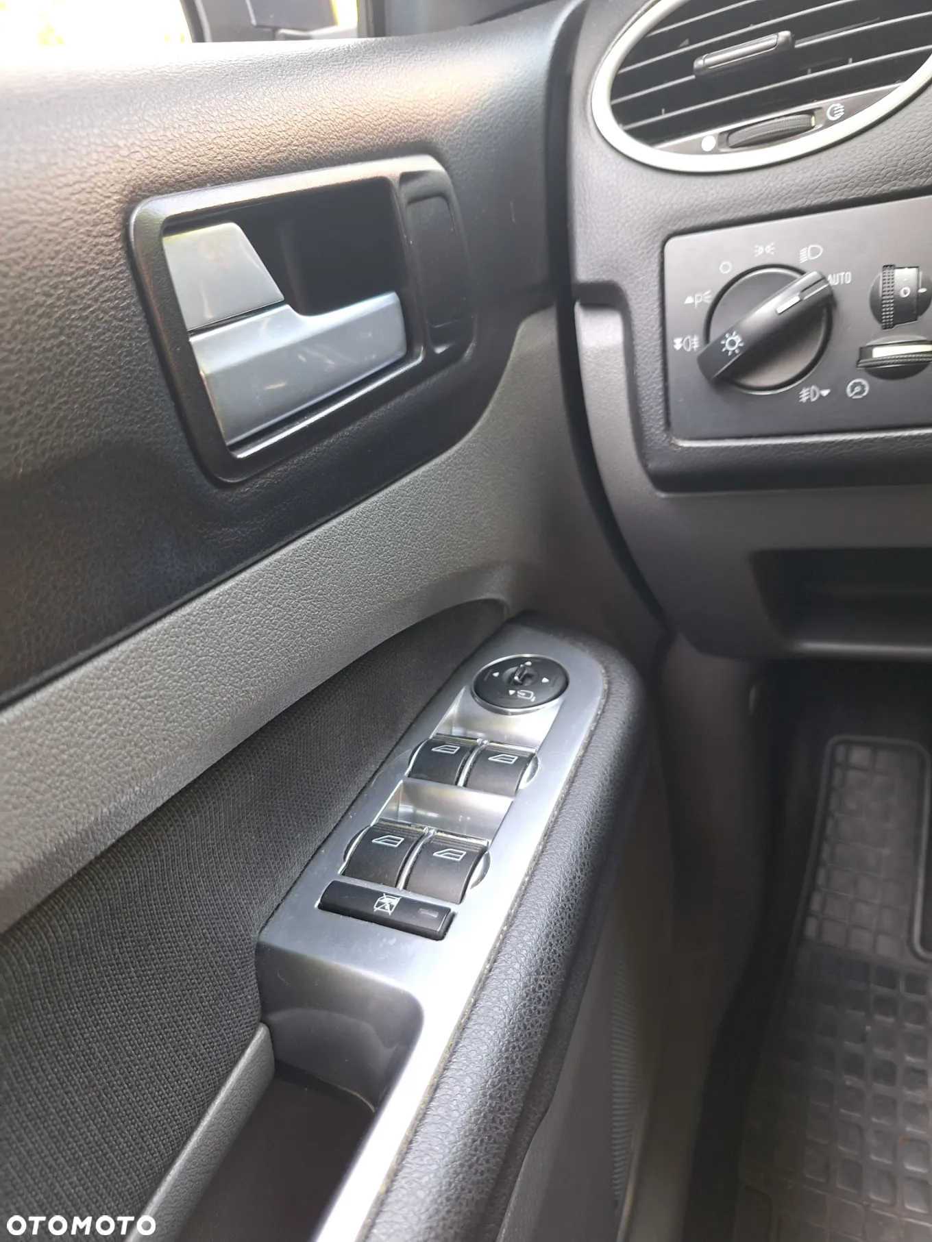 Ford Focus - 18
