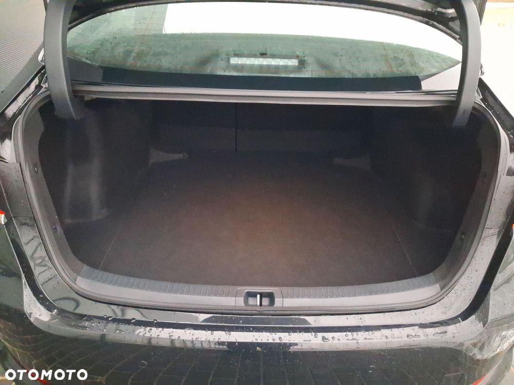 Toyota Corolla 1.8 Hybrid Comfort - 13